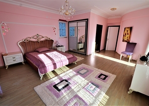 Отдельностоящая вилла 5+1 в Гейнюке