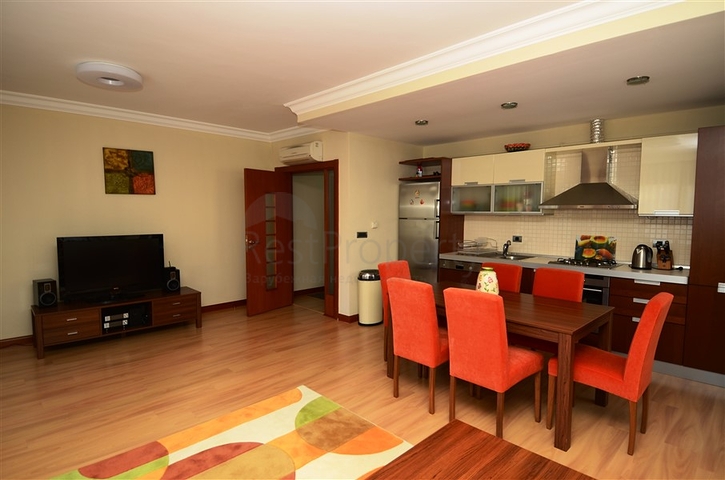 Апартаменты с мебелью в комплексе Сельчуклу Конаклары