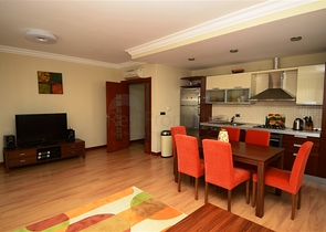 Апартаменты с мебелью в комплексе Сельчуклу Конаклары