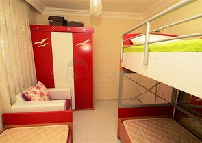 Апартаменты с мягкой мебелью и встроенной техникой рядом с морем