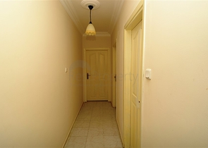 Апартаменты с мягкой мебелью и встроенной техникой рядом с морем