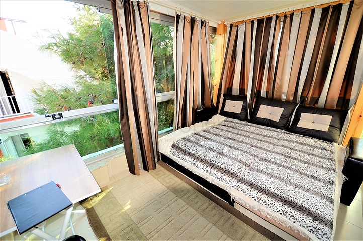 Продажа полностью блока с квартирами 1+1 и 2+1  в Анталии 150 метров до моря