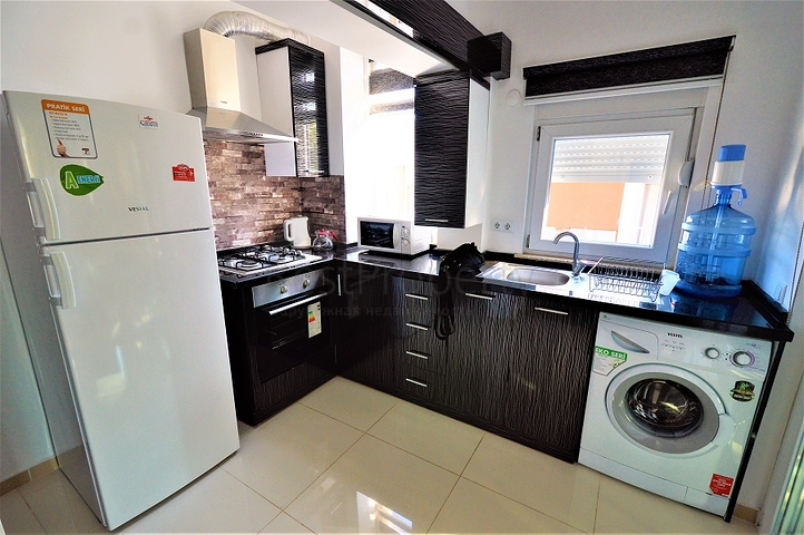 Продажа полностью блока с квартирами 1+1 и 2+1  в Анталии 150 метров до моря