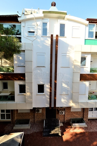 Продажа полностью блока с квартирами 1+1 и 2+1  в Анталии 150 метров до моря