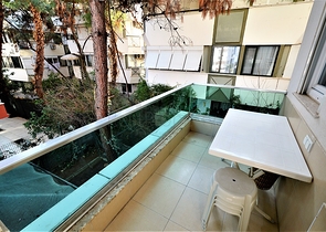 Продажа полностью блока с квартирами 1+1 и 2+1  в Анталии 150 метров до моря