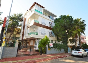 Продажа полностью блока с квартирами 1+1 и 2+1  в Анталии 150 метров до моря