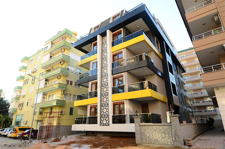 Новые квартиры в центре  2+1 до моря 600 м