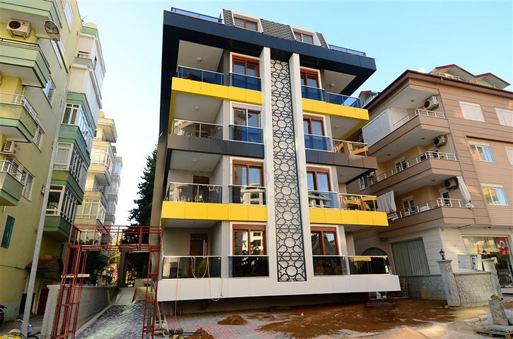 Новые квартиры в центре  2+1 до моря 600 м