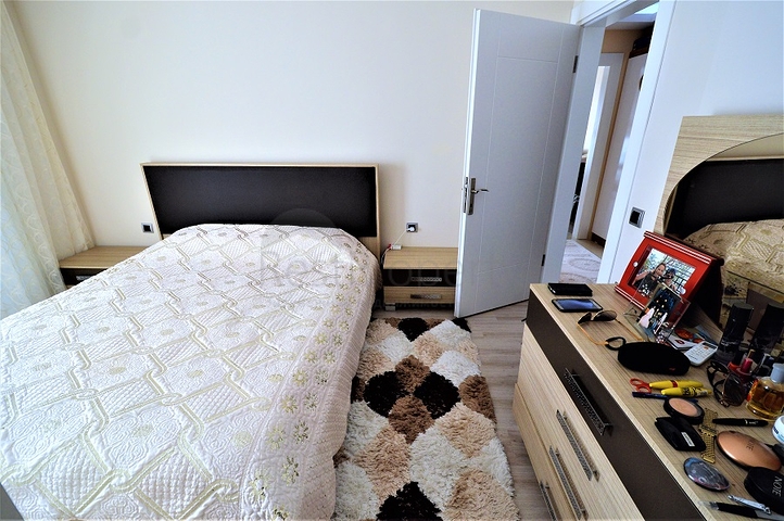 Меблированная квартира 2+1 в комплексе с бассейном в Анталии