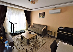 Меблированная квартира 2+1 в комплексе с бассейном в Анталии