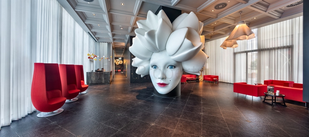 Уникальный небоскреб в самом центре Стамбула, район Шишли