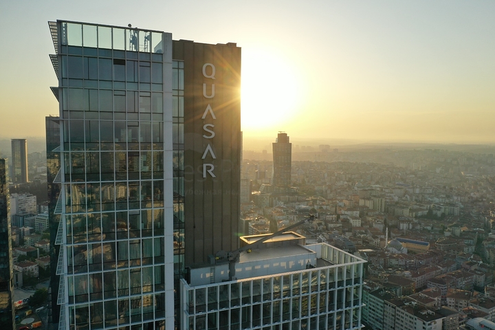 Уникальный небоскреб в самом центре Стамбула, район Шишли