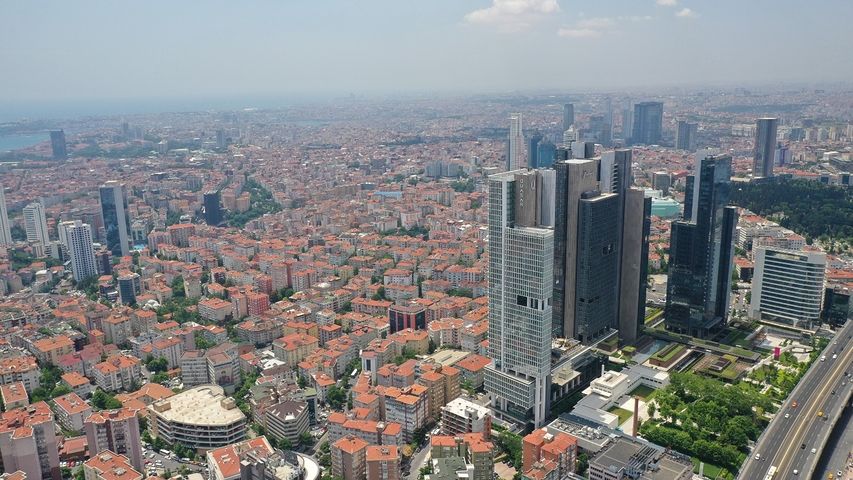 Уникальный небоскреб в самом центре Стамбула, район Шишли