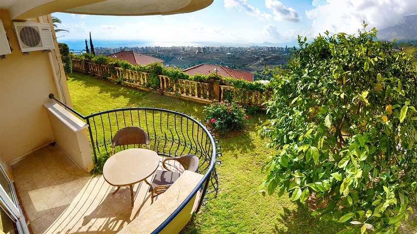 Апартаменты с мебелью в роскошном комплексе в Каргыджак