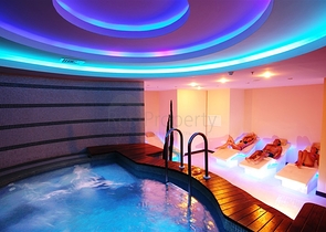 Апартаменты с мебелью в роскошном комплексе в Каргыджак