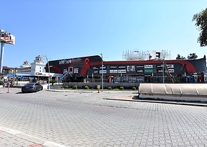 Магазины и торговые помещения в новом торговом центре в районе Конаклы