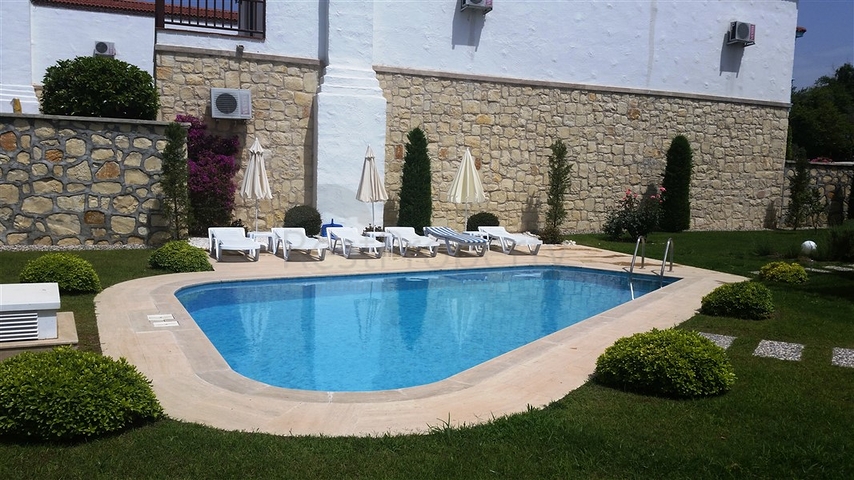 Двухэтажная вилла в турецком стиле