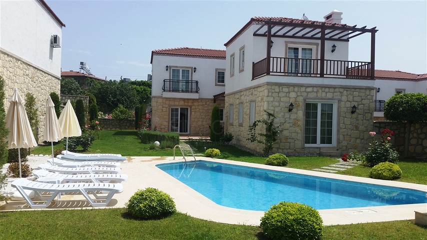 Двухэтажная вилла в турецком стиле