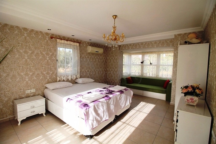 Двухэтажная вилла в турецком стиле