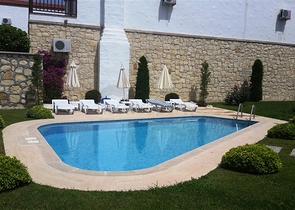 Двухэтажная вилла в турецком стиле