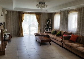 Двухэтажная вилла в турецком стиле