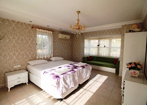 Двухэтажная вилла в турецком стиле