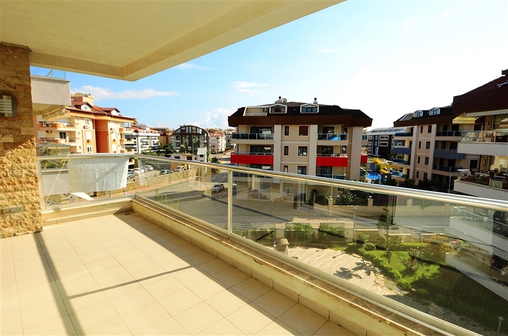 Квартира с видом на горы Таурус