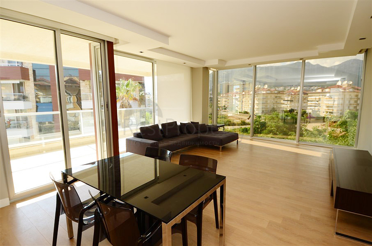 Квартира с видом на горы Таурус