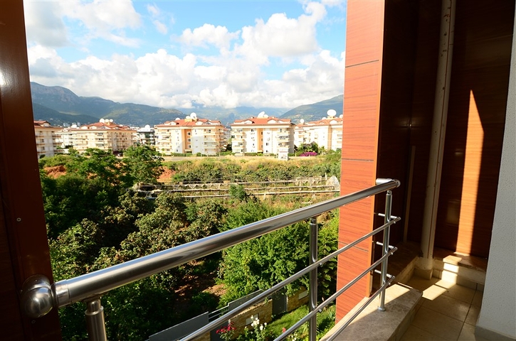 Квартира с видом на горы Таурус