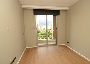 Квартира с видом на горы Таурус