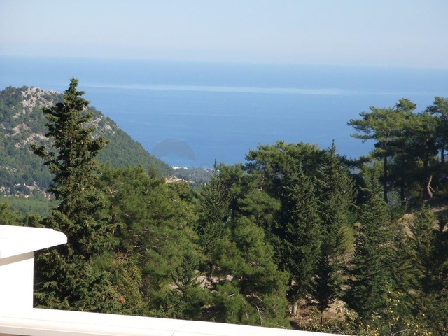 Усадьба-гостиница в тосканском стиле в Бейджике Кемере