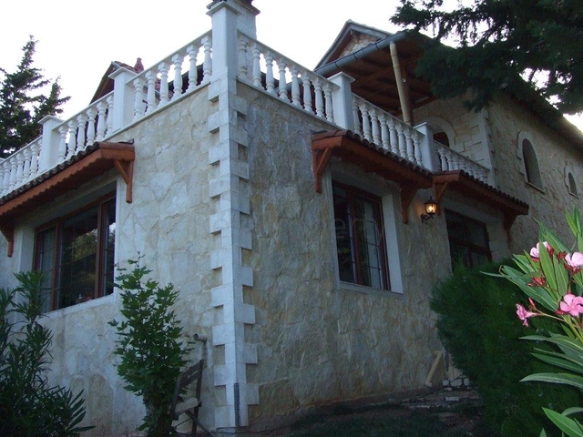 Усадьба-гостиница в тосканском стиле в Бейджике Кемере