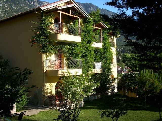 Усадьба-гостиница в тосканском стиле в Бейджике Кемере