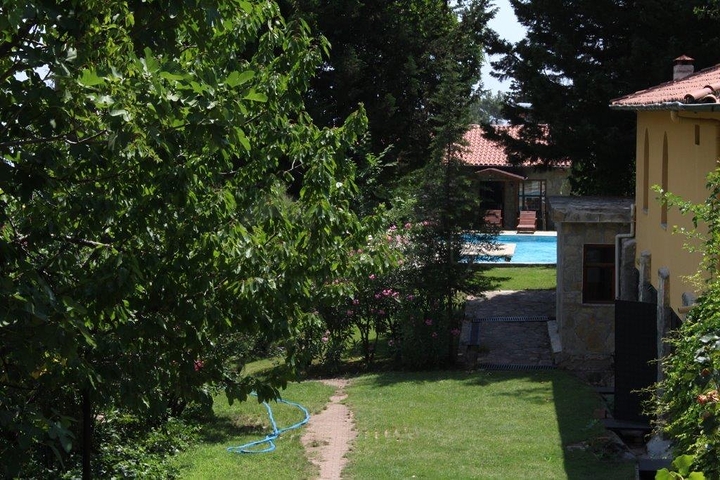 Усадьба-гостиница в тосканском стиле в Бейджике Кемере