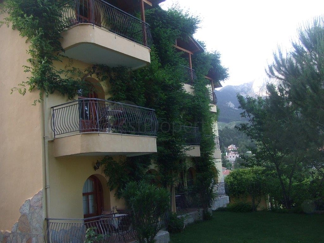 Усадьба-гостиница в тосканском стиле в Бейджике Кемере