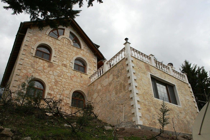 Усадьба-гостиница в тосканском стиле в Бейджике Кемере