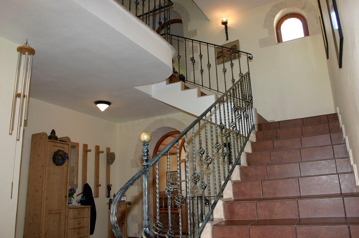 Усадьба-гостиница в тосканском стиле в Бейджике Кемере