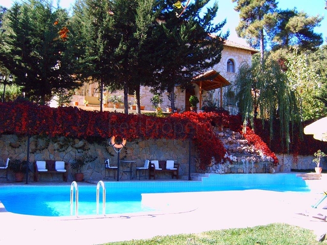 Усадьба-гостиница в тосканском стиле в Бейджике Кемере