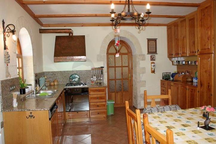 Усадьба-гостиница в тосканском стиле в Бейджике Кемере