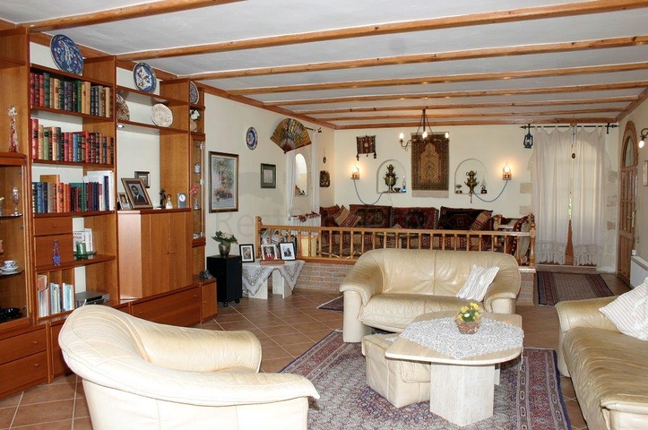 Усадьба-гостиница в тосканском стиле в Бейджике Кемере