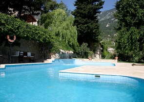 Усадьба-гостиница в тосканском стиле в Бейджике Кемере