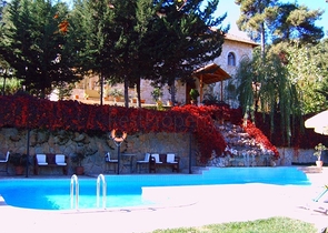 Усадьба-гостиница в тосканском стиле в Бейджике Кемере