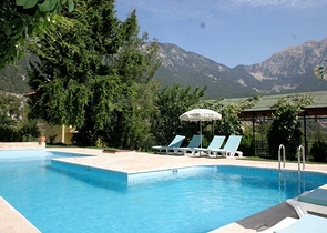 Усадьба-гостиница в тосканском стиле в Бейджике Кемере