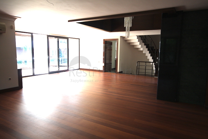 Частная вилла в самом центре Лары в Анталии