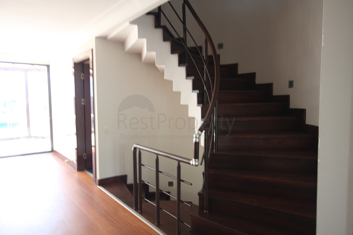 Частная вилла в самом центре Лары в Анталии