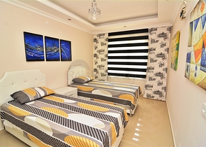 Квартиры в комплексе с бассейном в Махмутларе