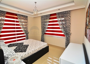 Квартиры в комплексе с бассейном в Махмутларе