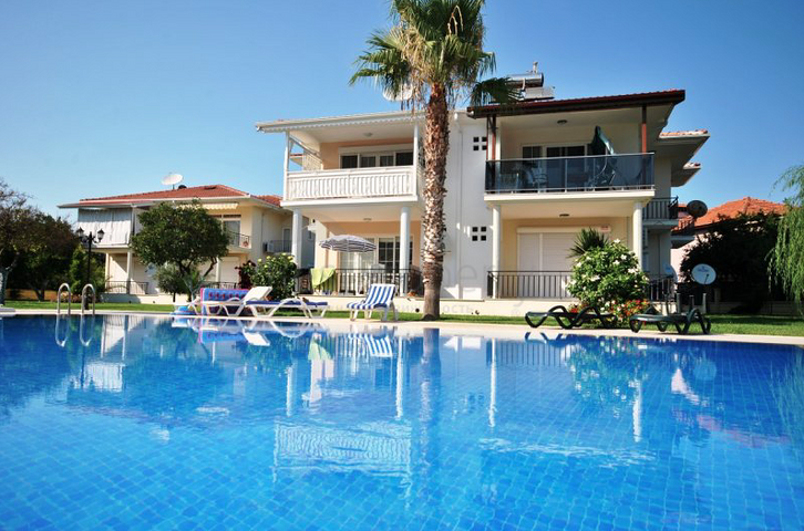 Меблированная квартира 2+1 в Чамьюва Кемера