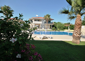 Меблированная квартира 2+1 в Чамьюва Кемера