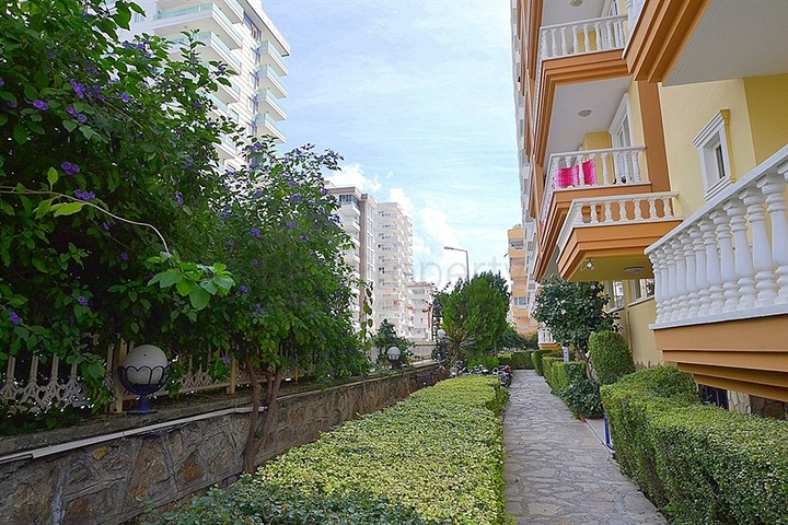 Светлая квартира в комплексе с инфраструктурой